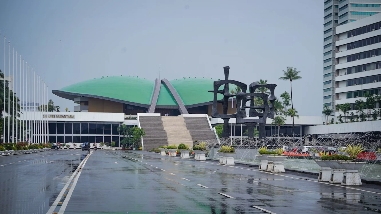 Mungkinkah DPR Dibubarkan?